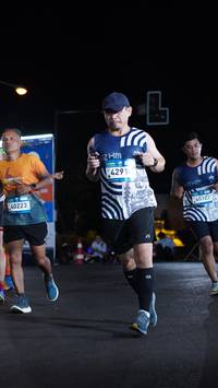 BIB: 40223, 42916, 1403, 45122
                            <button type="button" onclick="openModal(23083255)" class="btn btn-primary btn-sm float-right btn-popup" data-toggle="modal" data-target=".modal-high-quality">
                        <i class="fas fa-shopping-cart"></i> Add to Cart
                    </button>
                                            <button type="button" onclick="isThisMe(23083255, true)" class="btn btn-success btn-sm float-right btn-popup btn-isme hidden" data-toggle="tooltip" data-placement="bottom" title="นี่คือรูปของคุณใช่ไหม คลิกที่นี่เพื่อเอาเข้าอัลบั้ม">
                        <i class="fas fa-plus"></i> Add to album
                    </button>
                    <button type="button" onclick="isThisMe(23083255, false)" class="btn btn-warning btn-sm float-right btn-popup btn-isnotme hidden">
                        <i class="fas fa-ban"></i> Remove from album
                    </button>